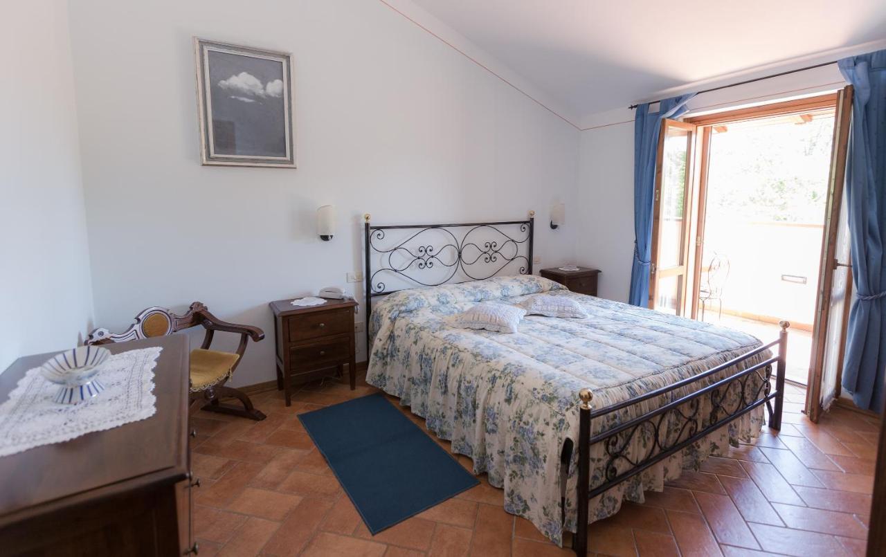 Borgo Caiano Country Inn ภายนอก รูปภาพ