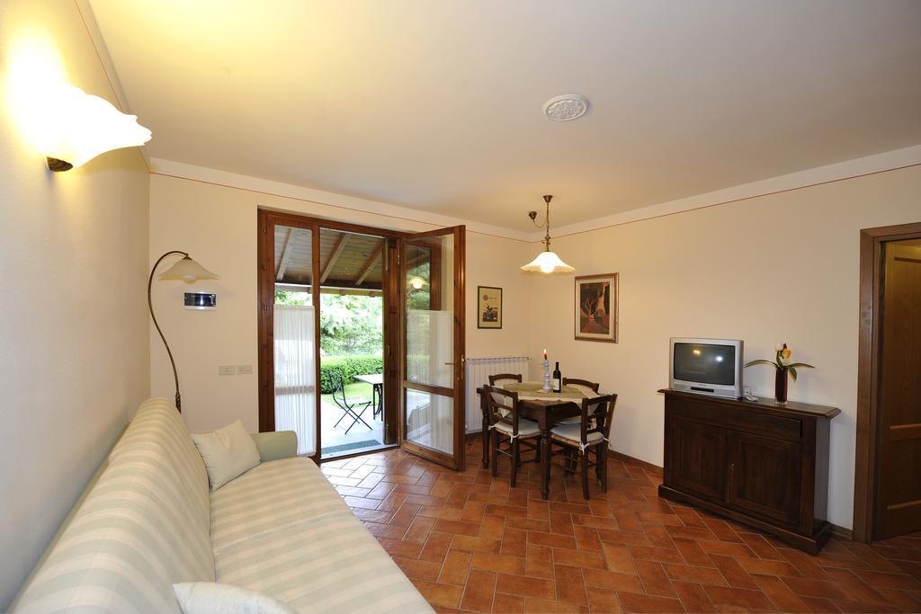 Borgo Caiano Country Inn ภายนอก รูปภาพ
